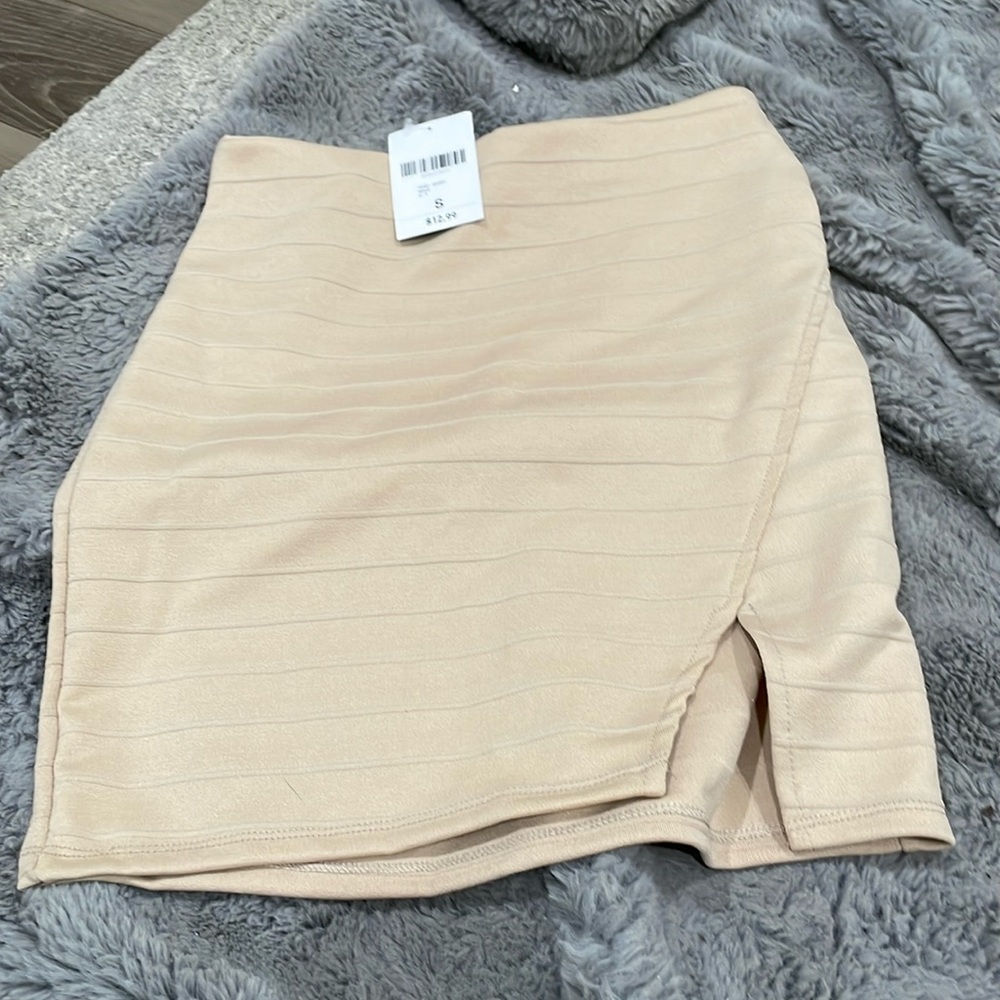 Beige mini skirt